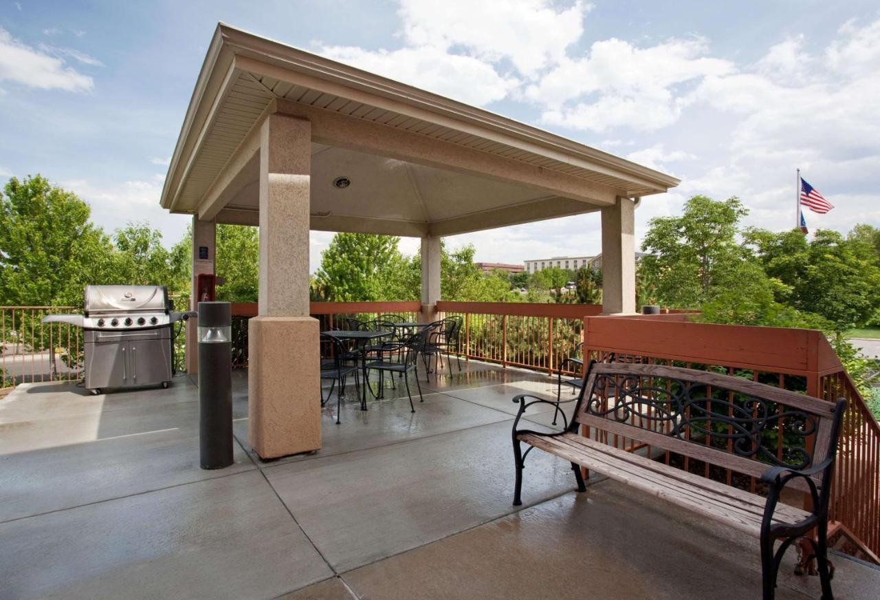 Sonesta Simply Suites Denver West Federal Center レイクウッド エクステリア 写真